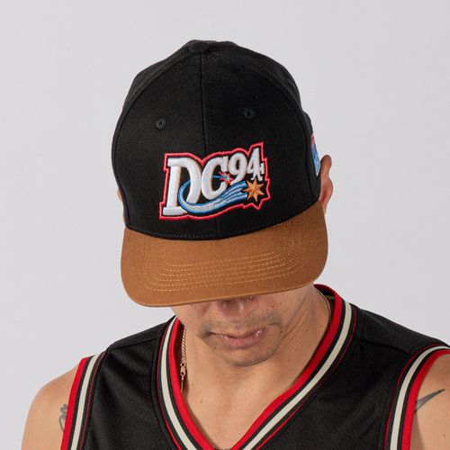 Boné Dc Shoes Starz 94 Empire  Snapback Preto