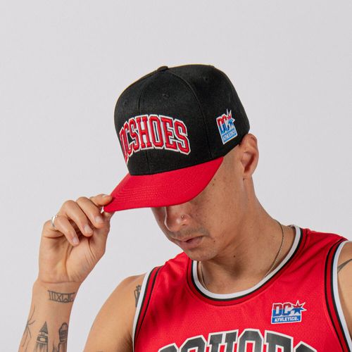 Boné DC Shoes Shy Town Empire Snapback Preto
